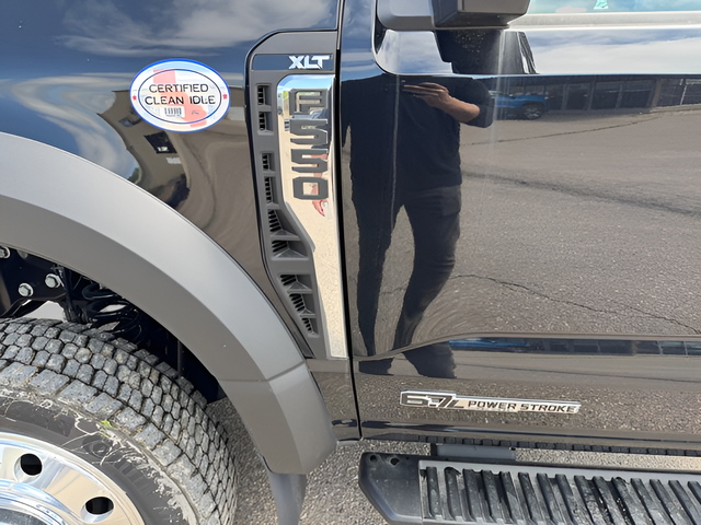 2025 Ford F-550SD XLT DRW