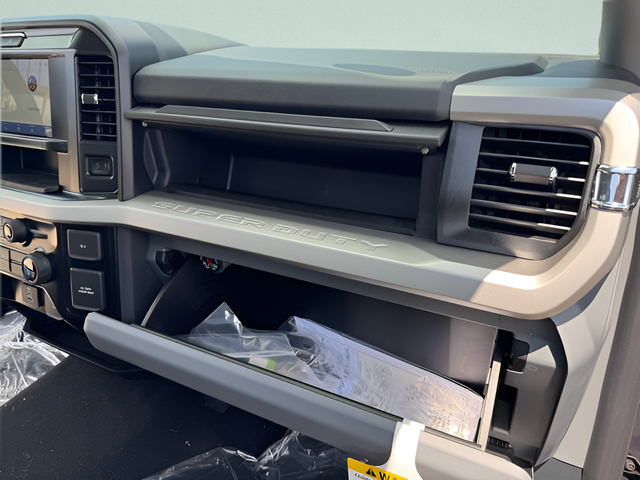 2025 Ford F-550SD XLT DRW