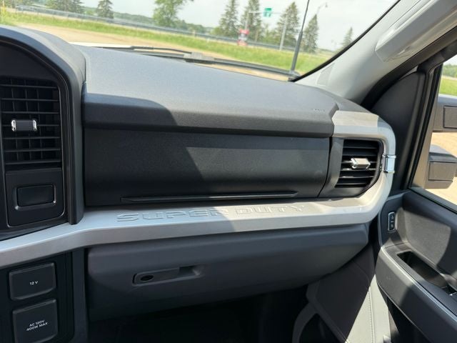 2024 Ford F-600SD Hooklift XLT