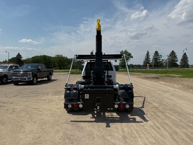 2024 Ford F-600SD Hooklift XLT