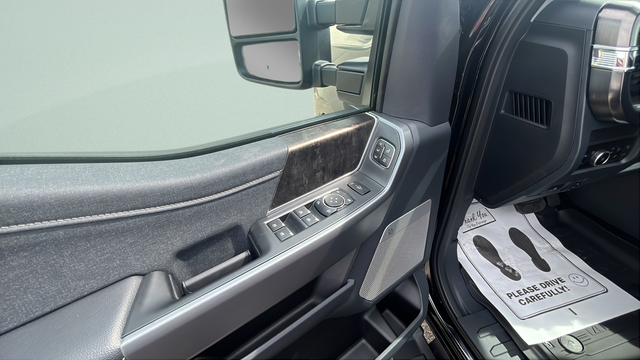 2026 Ford F-350SD F-350® Lariat®