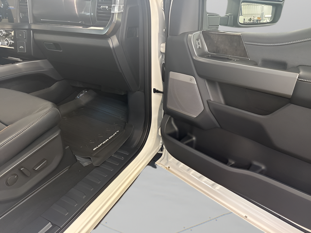 2025 Ford F-350SD Lariat