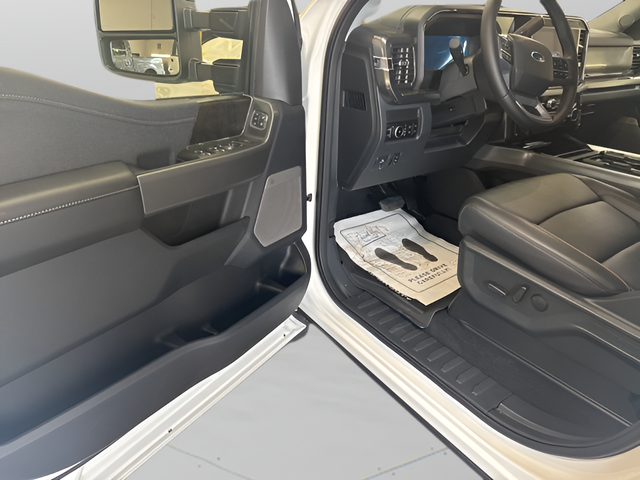 2025 Ford F-350SD Lariat