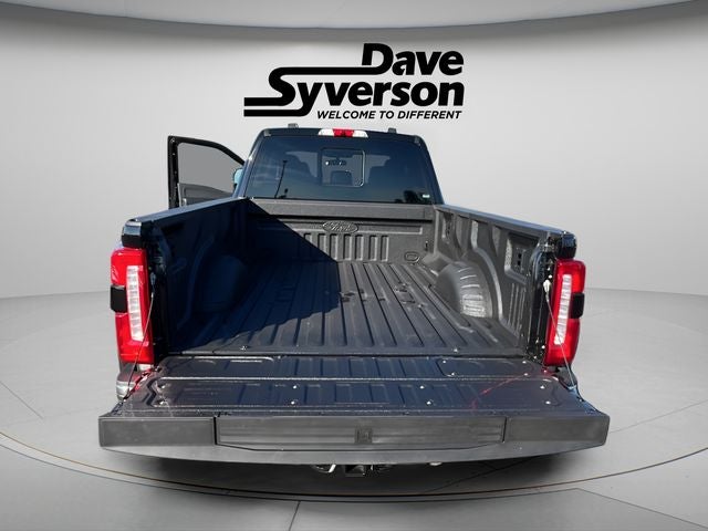 2026 Ford F-450SD Lariat DRW