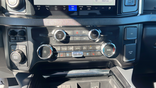 2026 Ford F-450SD Platinum DRW
