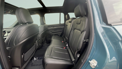 2027 Jeep Grand Cherokee GRAND CHEROKEE LIMITED 4X4