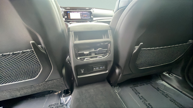 2027 Jeep Grand Cherokee GRAND CHEROKEE LIMITED 4X4
