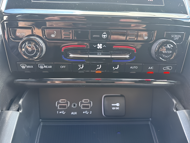 2025 Jeep Grand Cherokee GRAND CHEROKEE L LAREDO X 4X4