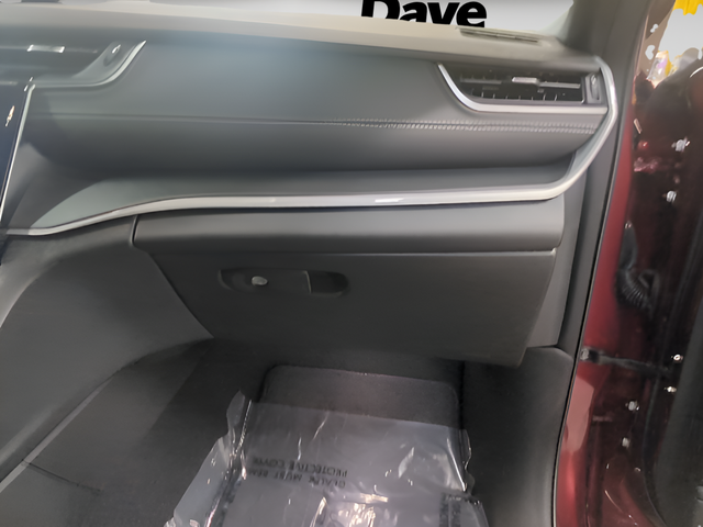 2025 Jeep Grand Cherokee GRAND CHEROKEE L LAREDO X 4X4