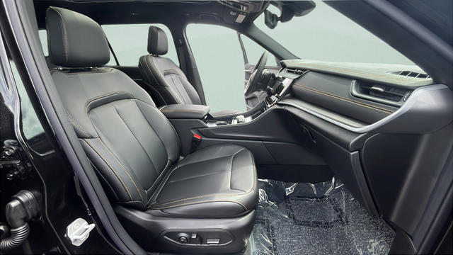 2026 Jeep Grand Cherokee GRAND CHEROKEE L 85TH ANNIVERSARY EDITION 4X4
