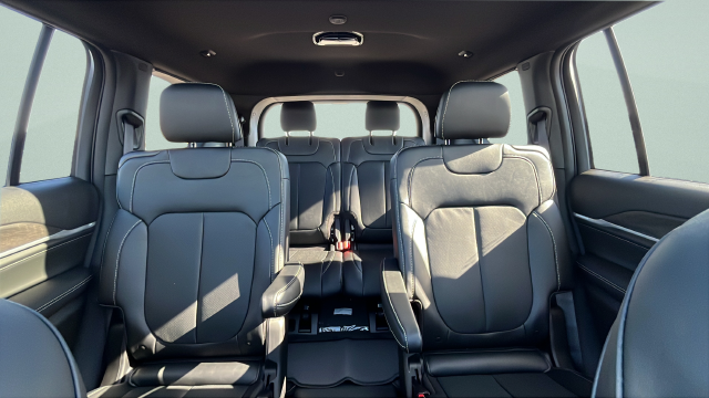 2027 Jeep Grand Cherokee GRAND CHEROKEE L LIMITED RESERVE 4X4