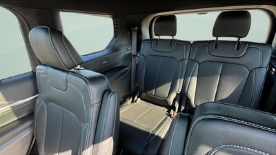 2027 Jeep Grand Cherokee GRAND CHEROKEE L LIMITED RESERVE 4X4