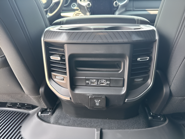 2025 RAM Ram 1500 RAM 1500 BIG HORN CREW CAB 4X4 5'7' BOX