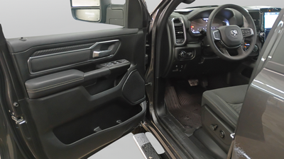 2025 RAM Ram 1500 RAM 1500 BIG HORN CREW CAB 4X4 5'7' BOX