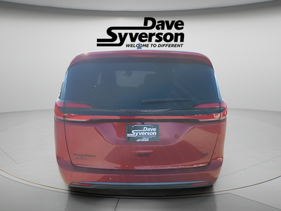 2026 Chrysler Pacifica PACIFICA SELECT AWD