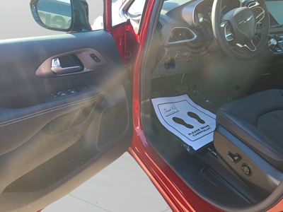 2026 Chrysler Pacifica PACIFICA SELECT AWD