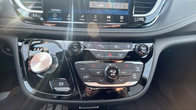 2026 Chrysler Pacifica PACIFICA SELECT AWD