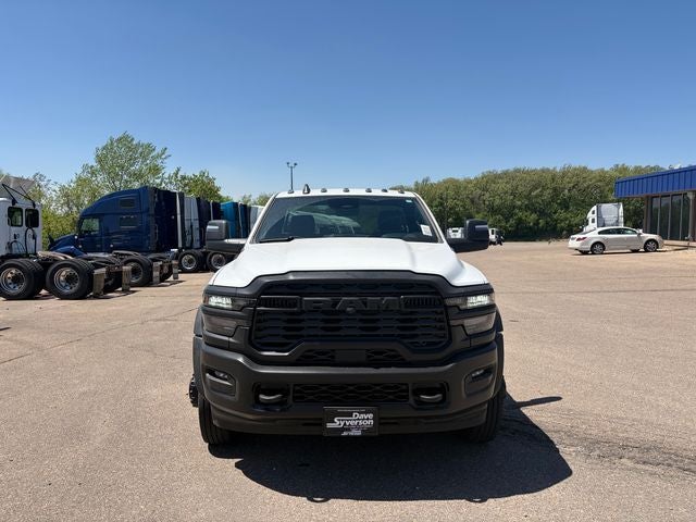 2026 RAM Ram 5500 Chassis Cab RAM 5500 TRADESMAN CHASSIS REGULAR CAB 4X4 84' CA