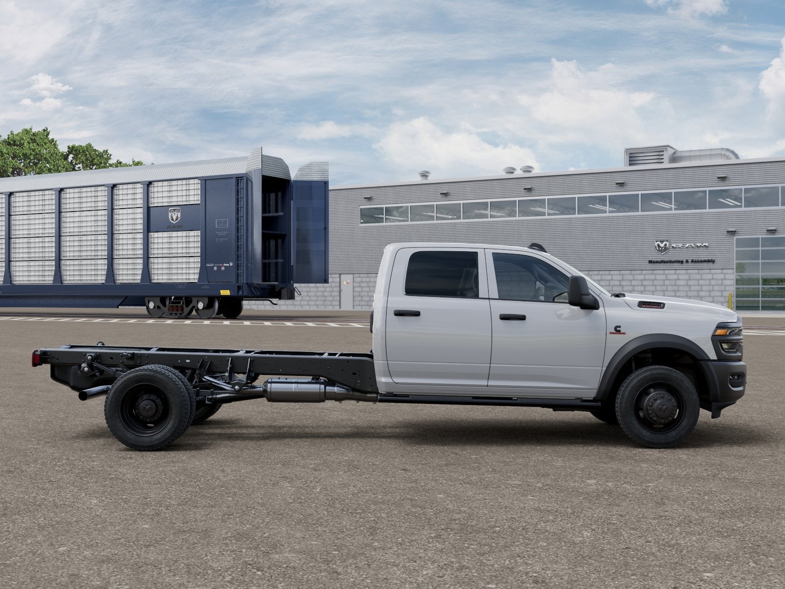 2026 RAM Ram 5500 Chassis Cab RAM 5500 TRADESMAN CHASSIS CREW CAB 4X4 84' CA