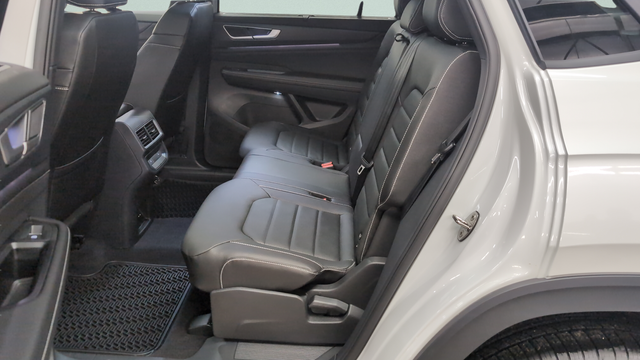 2026 Volkswagen Atlas Cross Sport 2.0T SEL R-Line Black