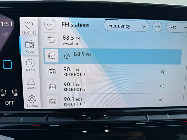 2025 Volkswagen Atlas Cross Sport 2.0T SEL Premium R-Line