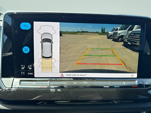 2025 Volkswagen Atlas Cross Sport 2.0T SE w/ Technology