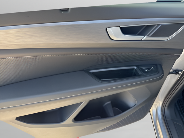 2025 Volkswagen Atlas Cross Sport 2.0T SE w/ Technology