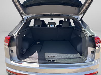 2025 Volkswagen Atlas Cross Sport 2.0T SE w/ Technology