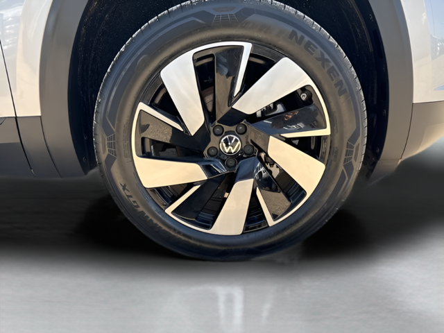 2025 Volkswagen Atlas Cross Sport 2.0T SE w/ Technology