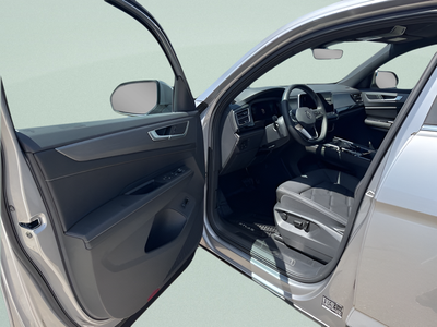 2025 Volkswagen Atlas Cross Sport 2.0T SE w/ Technology