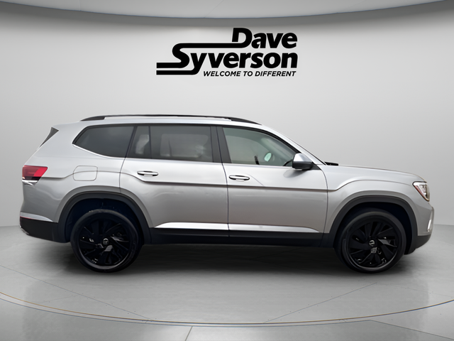 2025 Volkswagen Atlas 2.0T SE