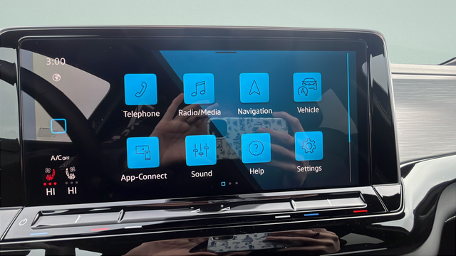 2026 Volkswagen Atlas Cross Sport 2.0T SE W/TECHNOLOGY