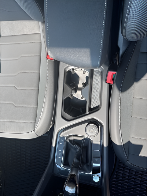 2025 Volkswagen Taos 1.5T SE Black