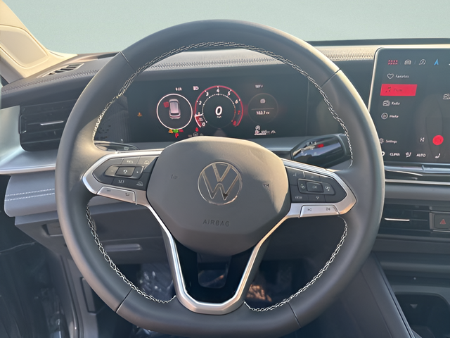 2025 Volkswagen Tiguan 2.0T SE