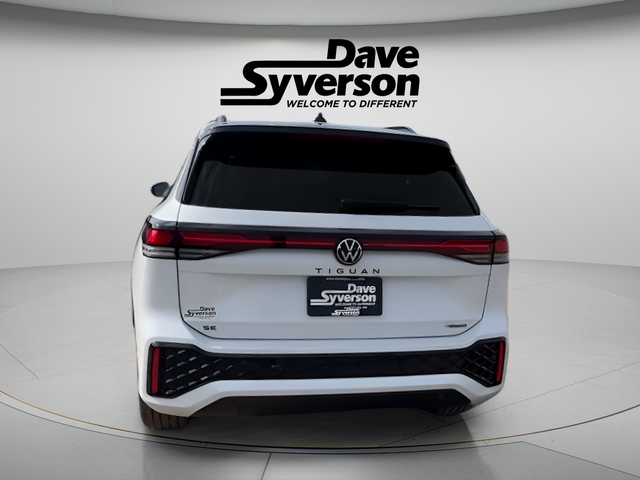 2026 Volkswagen Tiguan 2.0T SE R-Line Black