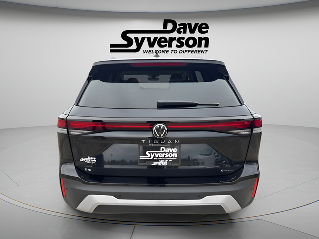 2025 Volkswagen Tiguan 2.0T SE