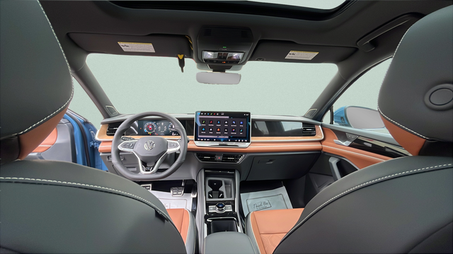 2026 Volkswagen Tiguan 2.0T SEL R-Line