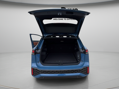 2026 Volkswagen Tiguan 2.0T SEL R-Line