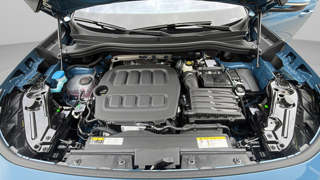2026 Volkswagen Tiguan 2.0T SEL R-Line