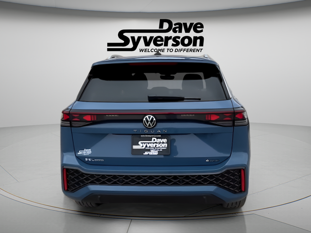 2026 Volkswagen Tiguan 2.0T SEL R-Line