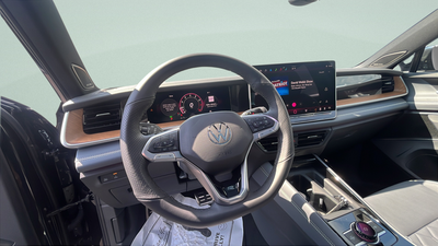 2026 Volkswagen Tiguan 2.0T SEL R-Line Turbo