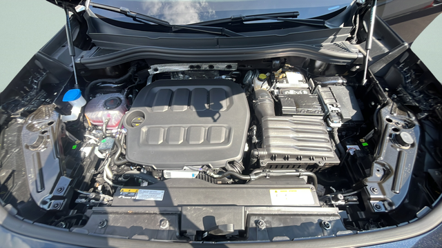 2026 Volkswagen Tiguan 2.0T SEL R-Line Turbo