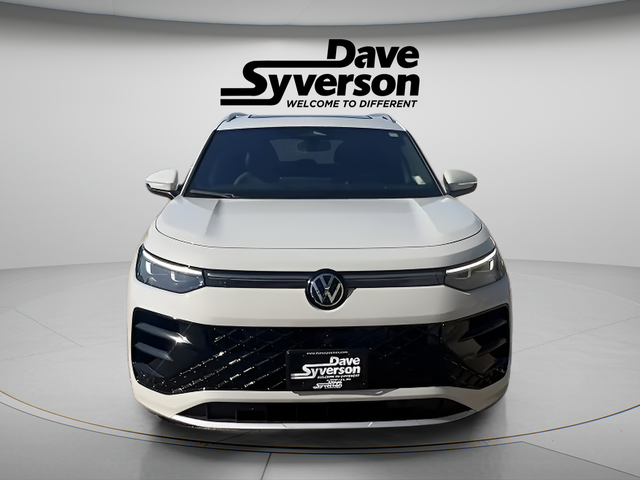 2026 Volkswagen Tiguan 2.0T SEL R-Line Turbo