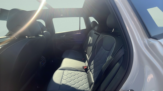 2026 Volkswagen Tiguan 2.0T SEL R-Line Turbo