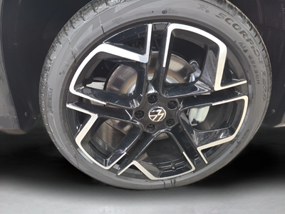 2026 Volkswagen Tiguan 2.0T SEL R-Line