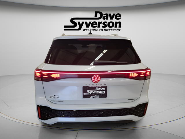 2026 Volkswagen Tiguan 2.0T SEL R-Line