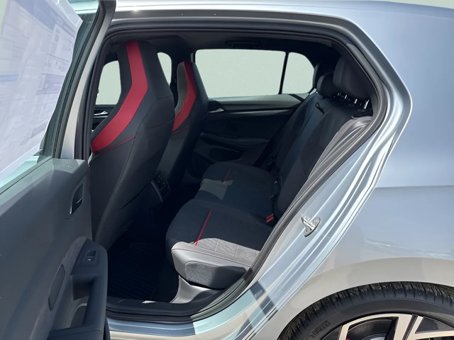 2025 Volkswagen Golf GTI 2.0T SE