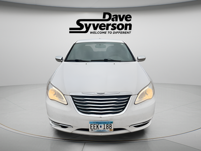 2014 Chrysler 200 Limited