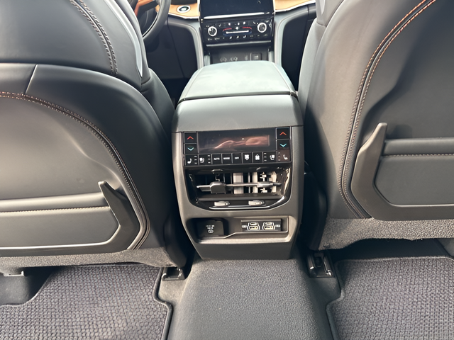 2024 Jeep Grand Cherokee Summit