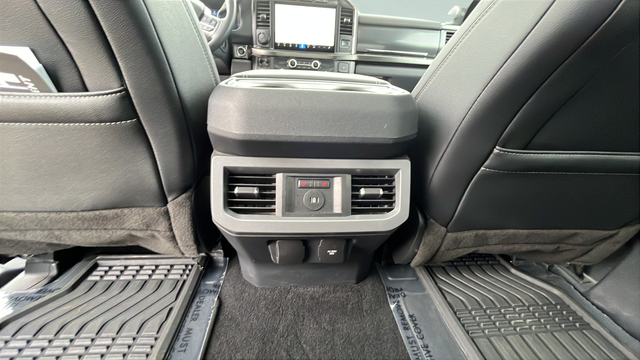 2023 Ford F-450SD Lariat DRW